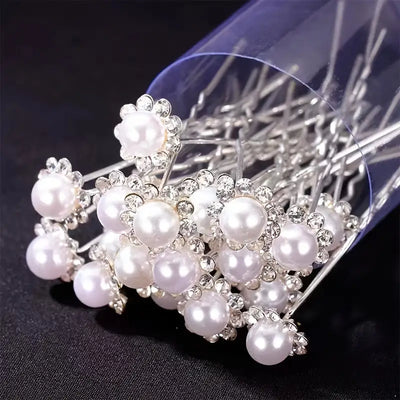 Diamond Petal W/ Large Pearl Hair Pins