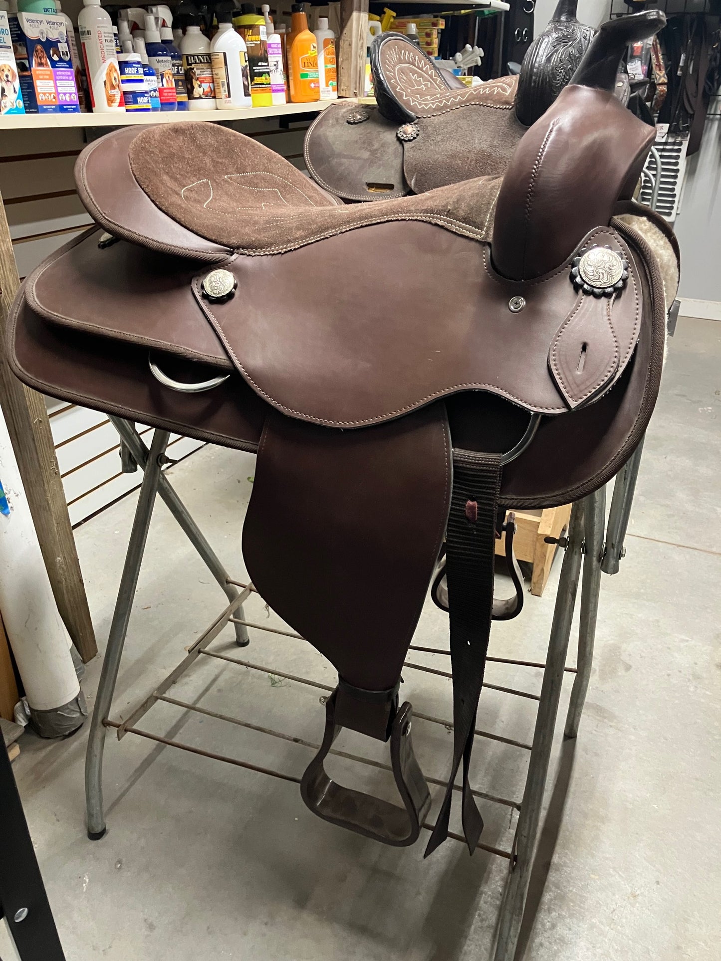 Dura-Tech Synthetic Western Saddle 17"