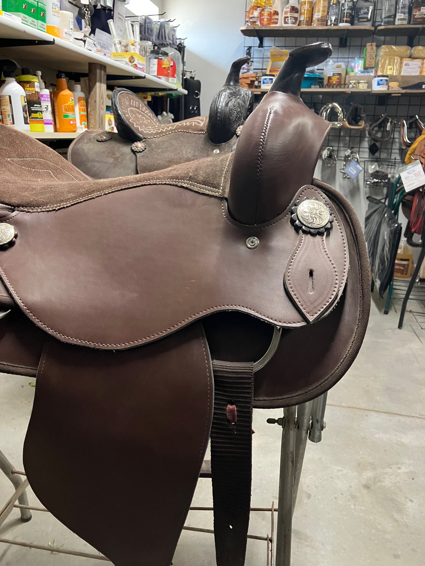 Dura-Tech Synthetic Western Saddle 17"